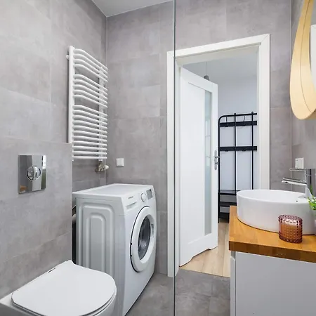 Stylish Dietla With Balcony In By Renters *