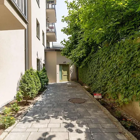 Stylish Dietla With Balcony In By Renters Apartment Krakau